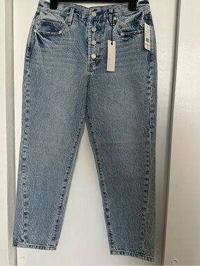 Habitual NWT Light Wash Straight Leg Jeans Size 28 Button Fly High Rise